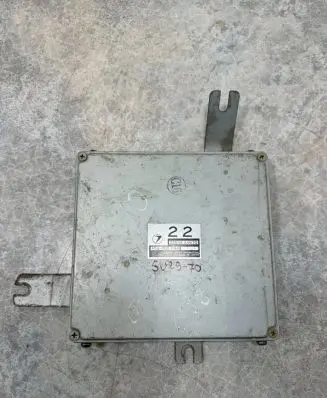 Subaru Legacy Engine control unit/module 22644AA670 A56000R44 6U2530