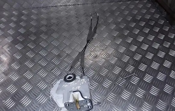 Honda FR-V Front door lock