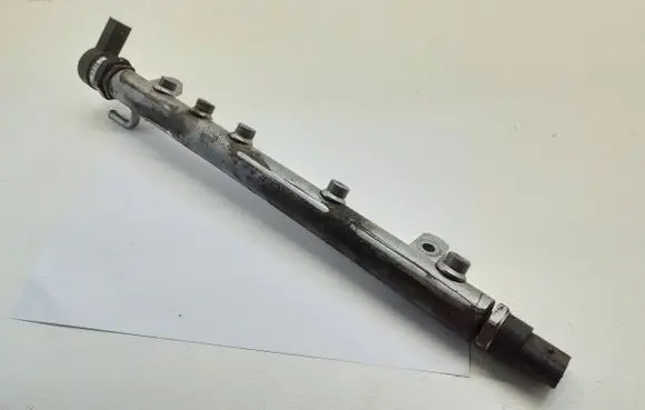 Mercedes-Benz A W168 Fuel main line pipe A6400701295 10287808