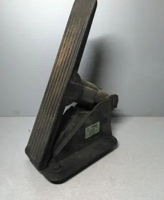 Smart ForTwo I Accelerator throttle pedal 0280752230 0002245V018