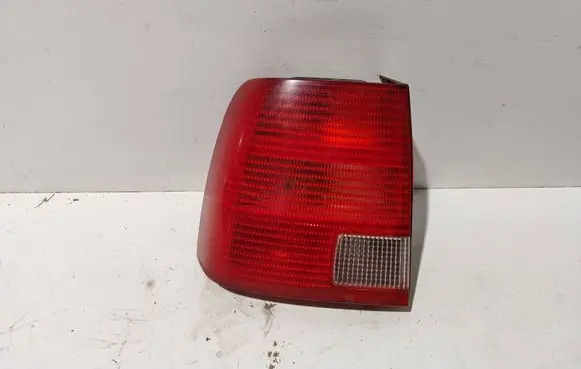 Volkswagen PASSAT B5 Rear/tail lights 3B5945095F