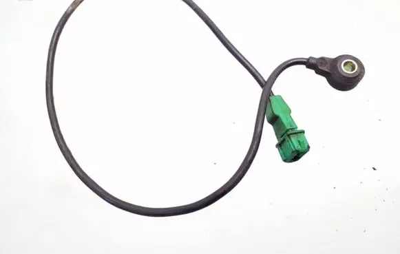 Volkswagen PASSAT B5 Detonation knock sensor 054905377H