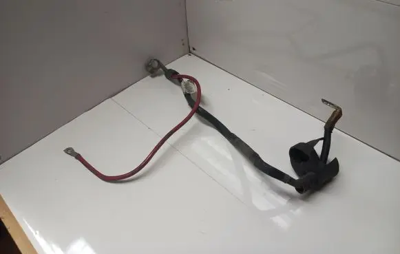 Volkswagen Golf V Positive cable (battery) 1K0971228M