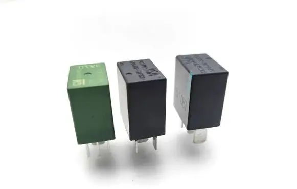 Opel Mokka X Other relay 84522233