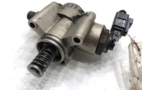 Skoda Superb B6 (3T) Fuel injection high pressure pump 03H025N