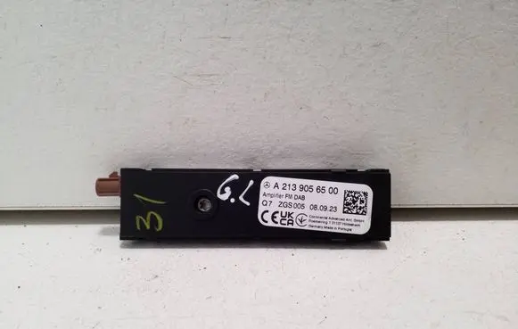 Mercedes-Benz GLB X247 Aerial antenna amplifier A2139056500