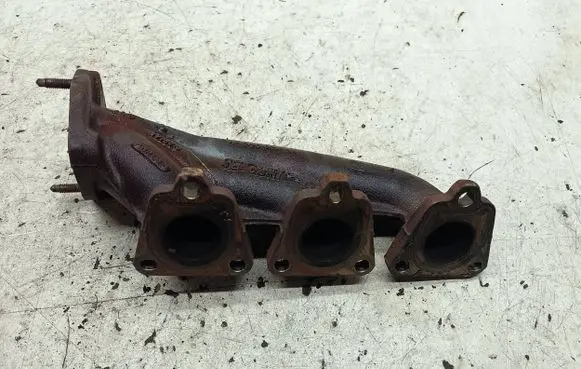 Audi Q7 4M Exhaust manifold 03e253034a