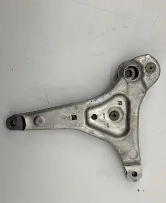 BMW 5 G60 G61 Front control arm 31106898522 6898522