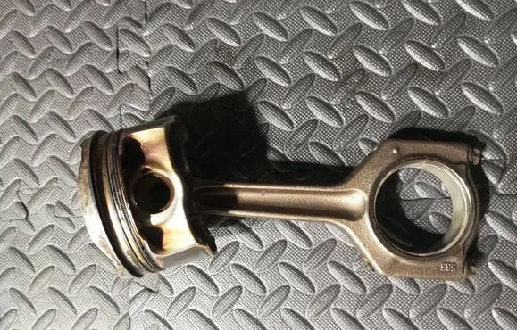 BMW 5 F10 F11 Piston with connecting rod 7624409 83.996
