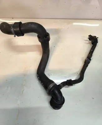 Volkswagen Touareg I Engine coolant pipe/hose 7L6122291F