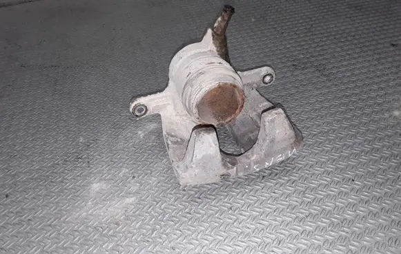 Mercedes-Benz C W203 Front brake caliper