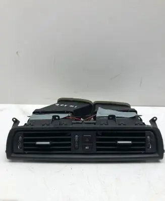 BMW 5 F10 F11 Dash center air vent grill 16828110