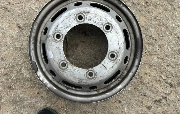 Mercedes-Benz Sprinter W901 W902 W903 W904 R16 steel rim A0014013602