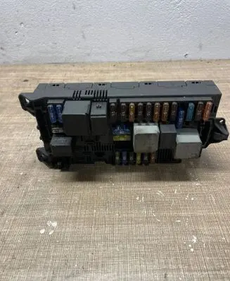 Mercedes-Benz E W211 SAM control unit A2115457601