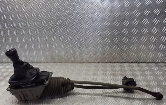 Audi A6 S6 C5 4B Gear selector/shifter in gearbox 8D711406A