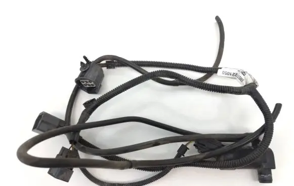 Ford Kuga I Windscreen/windshield washer pump 1S7117K624FE 6m5tf221050