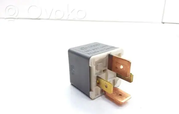 Volkswagen PASSAT B4 Other relay 191937503