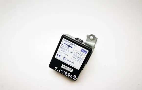 Toyota Corolla Verso AR10 Door central lock control unit/module 897410F010