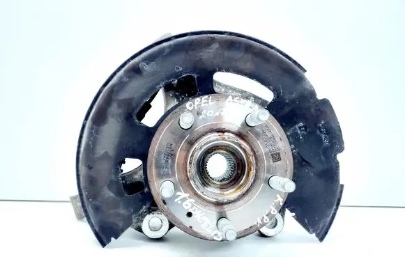 Opel Astra K Front wheel hub 13510543 557804735