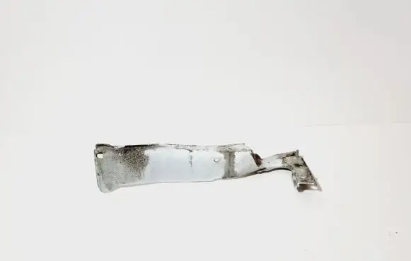 Audi A5 8T 8F Fender mounting bracket 8T0821136A 8T0821136