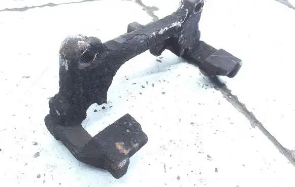 Volkswagen PASSAT B6 Front Brake Caliper Pad/Carrier 
