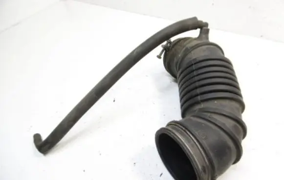 Mitsubishi Galant Air intake hose/pipe MR431650