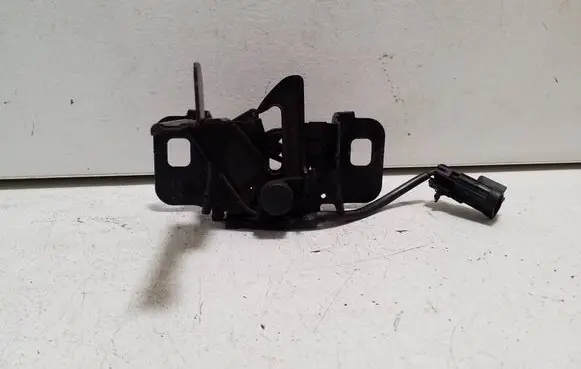 Chevrolet Orlando Engine bonnet/hood lock/catch 