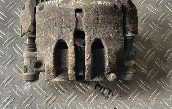 Iveco Daily 35 - 40.10 Front brake caliper