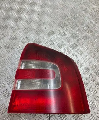 Skoda Octavia Mk2 (1Z) Rear/tail lights 1Z9945 275902 27592202