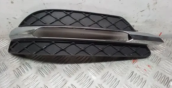 Mercedes-Benz C W204 Front bumper lower grill A2048803324