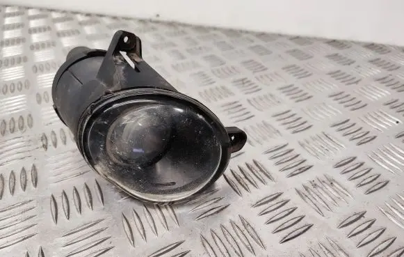 Volkswagen PASSAT B5.5 Front fog light 3B7941700A