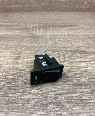 Volvo 940 Windscreen/window heater switch 1362341