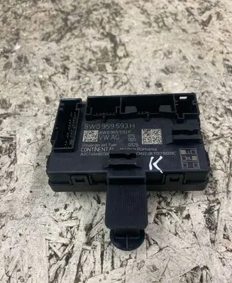 Audi A4 S4 B9 Door control unit/module 8w0959593