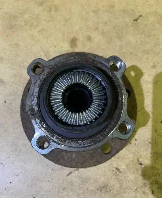 BMW 3 F30 F35 F31 Rear wheel ball bearing 31206867260 6867260