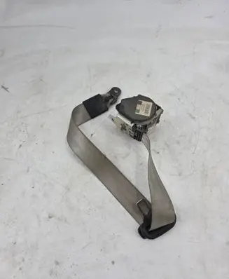 Audi Q7 4L Rear seatbelt 606669800