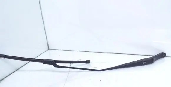 Volkswagen Golf V Windshield/front glass wiper blade 1Q1955410