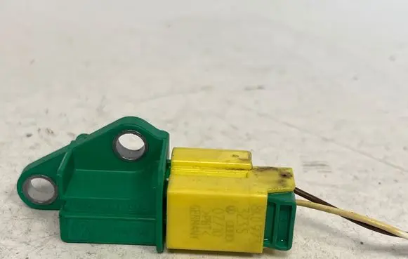Audi Q7 4L Airbag deployment crash/impact sensor 1K0909606C