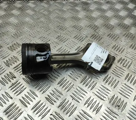 Jeep Grand Cherokee (WK) Piston K68147233AA K68147228AA