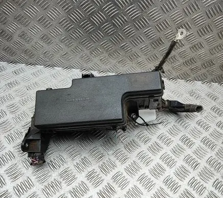 Toyota Hilux (AN120, AN130) Fuse module 826620K690 827410K020
