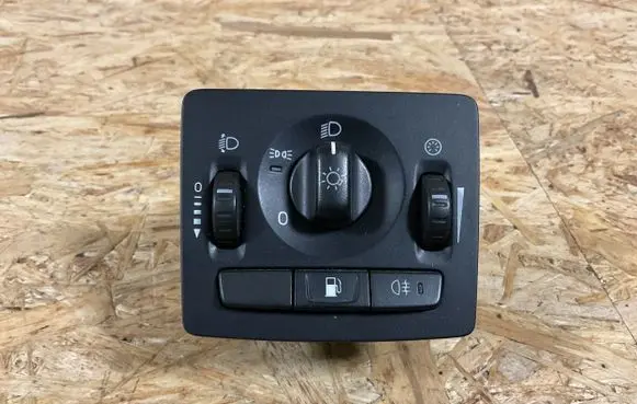 Volvo V50 Light switch 30739298 08W47T 19206