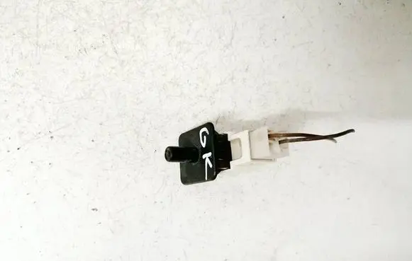 Mercedes-Benz C W203 Front door sensor 2028209410