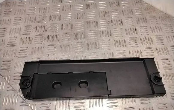 BMW 5 E60 E61 Glove box 314350100 7063515