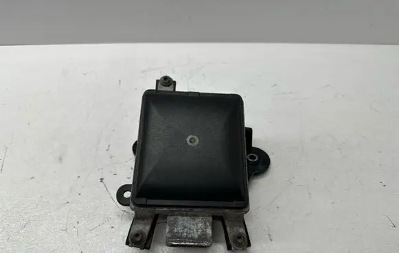 Volkswagen Touareg II Blind spot module 7P6907568