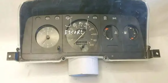 Ford Escort Speedometer (instrument cluster) 89AB10841AA