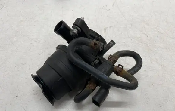 Volkswagen Golf VII Other engine bay part 03C129656C