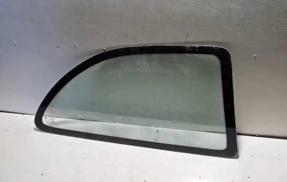 Opel Corsa B Rear side window 43R000015