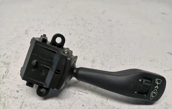 BMW 5 E39 Wiper control stalk 8363664M 01204000