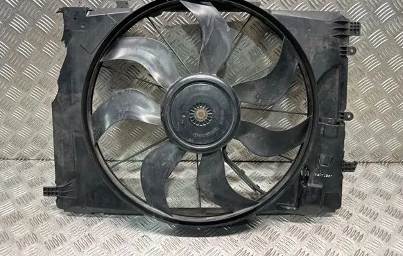 Mercedes-Benz GLA W156 X156 Electric radiator cooling fan A2465000064