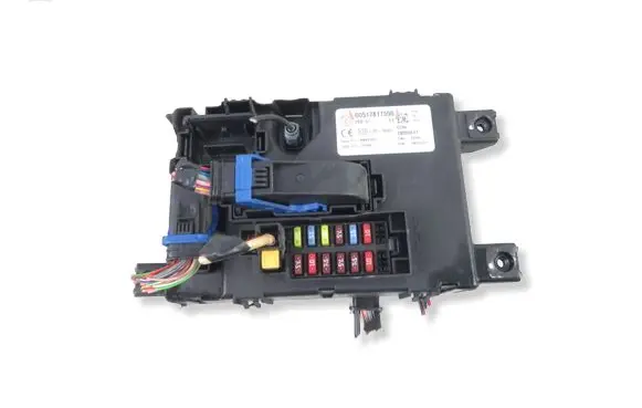 Fiat Punto (199) Fuse module 00517817590