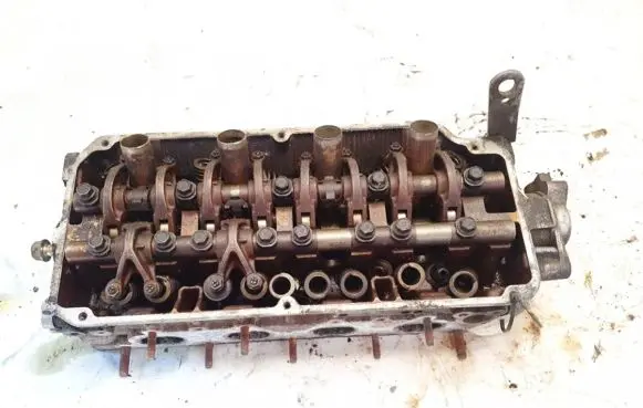 Engine head